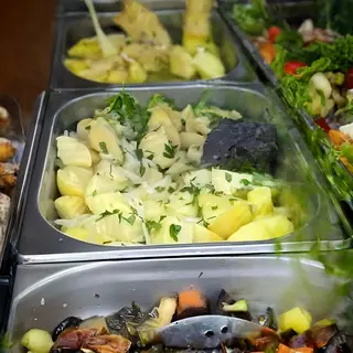Салата варени картофи - овкусена - 250 гр.