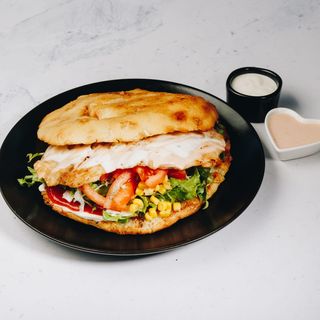 Pileća prsa na žaru sa lepinjom