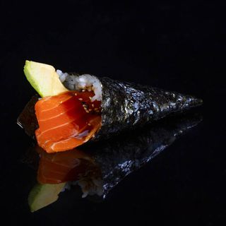 341. Temaki De Salmón (1 Ud.)