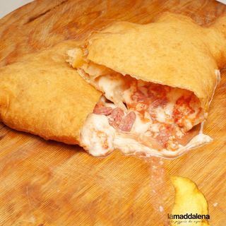 Panzerotto norcia fritto