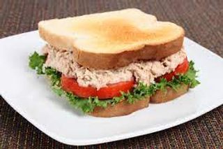 04 Sándwich De Atún