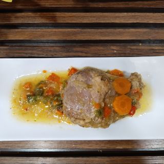 Carrillera De Cerdo Guisada