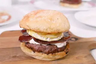 Hamburguesa Con Queso De Cabra