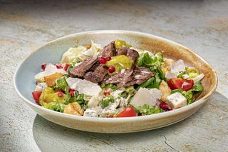 Salata roast beef