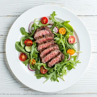 Filetto di manzo con insalata mista