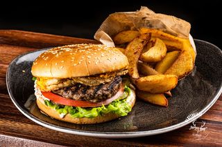 Телешки бургер (300г)