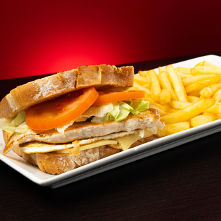 Sándwich Super de Pollo