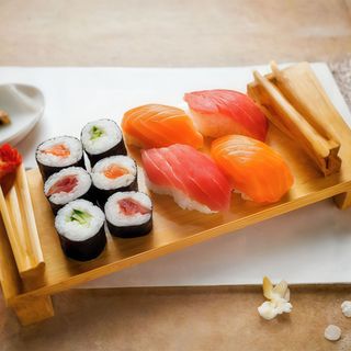 maki mixto con niguiris