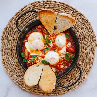Huevos shakshuka