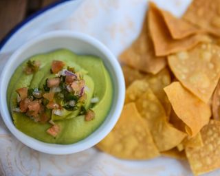 Guacamole con nachos