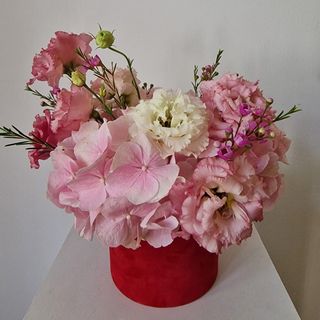 Aranjament floral cu hortensie 