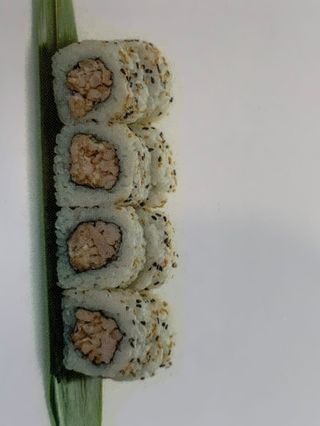 67.Uramaki tonno cotto- 8 pezzi