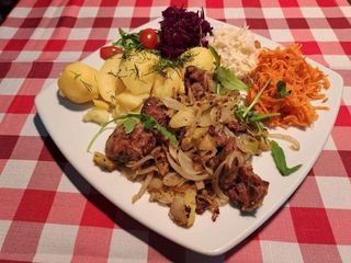 Wątróbka dorobiowa z cebulką