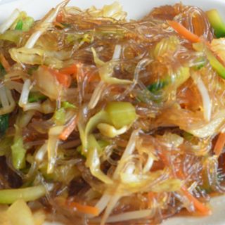 Spaghetti di soia con verdure