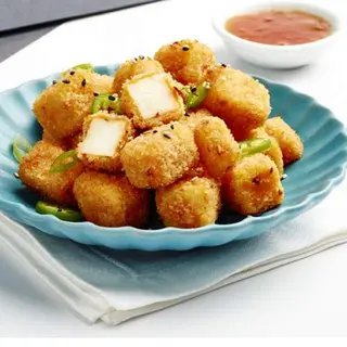 Chili paneer biting