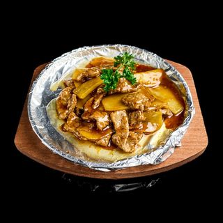 Manzo con patate alla piastra