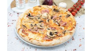Pizza prosciutto & funghi