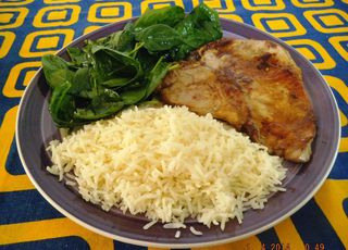 Costata, riso e insalata