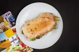 Premium panuozzo pesto sendvič