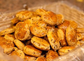 Biscuiti cu branza si seminte