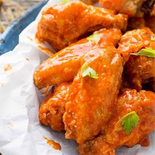 Meniu Aripioare de Pui Picante