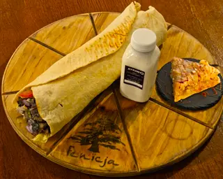 LAWASZ KRAFT KEBAB WOŁOWO-BARANI [standard, baklawa orzechowa, ayran]