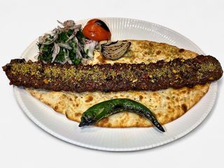 Adana cu fistic
