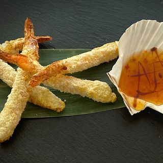 Хрупкави скариди с дракон сос (140гр - 5бр)