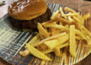 Smash Burger Queso Cabra Con Cebolla Caramelizada
