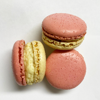 Macaron de Rosa (1 unidad)