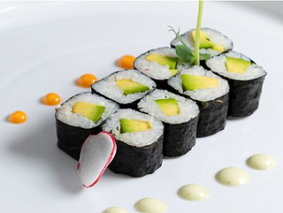 Avocado maki 6 pezzi