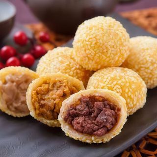 Bolas de sésamo con soja roja  durce（芝麻球）(4 uds.)