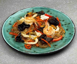 Локшина Фунчоза з куркою (250г)