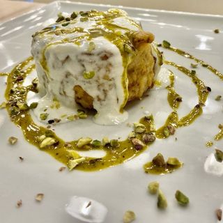 Frittatina pistacchio, burrata e mortadella