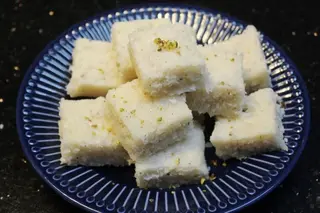 Coco barfi