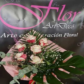 Media Docena Rosas Blancas