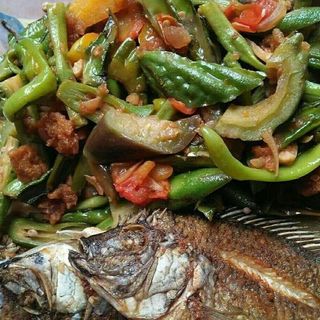 Pinakbet W Isda