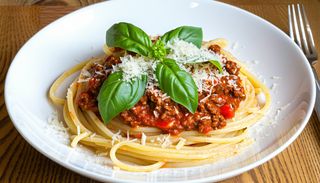 Bucatini con Ragu Bolognese