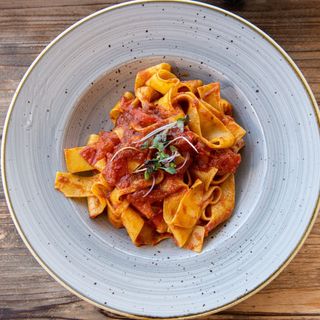Pasta Fresca Con Salsa Arrabiata