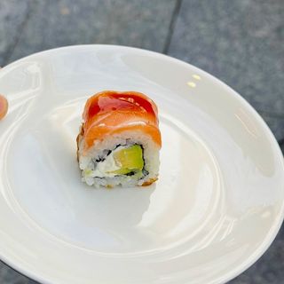 Uramaki Philadelphia (Ración)