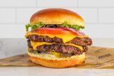 Burger de vita de lux cu cașcaval