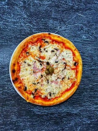 Pizza Capricciosa (srednja)