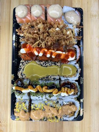 \\\\Bandeja del Caballero Dragón (24 Uds.)\\\\