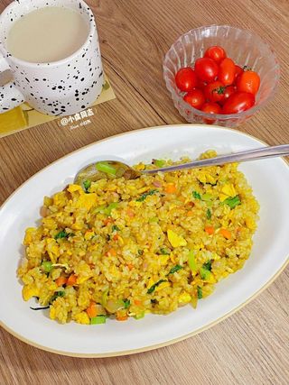 20. Riso saltato con pollo al curry