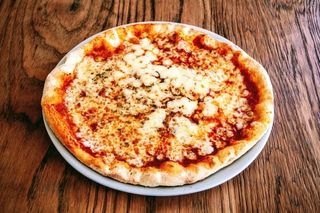 PIZZA MARGHERITA