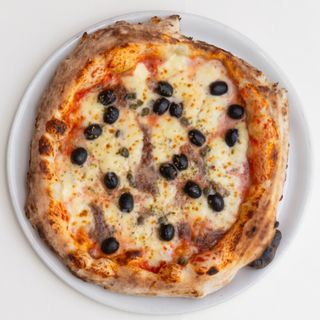  Pizza siciliana  