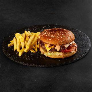 Комбо Бургер+картопля фрі