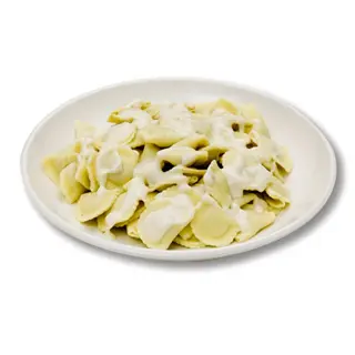 RAVIOLI DE CARNE A LOS TRES QUESOS