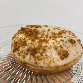 Donut relleno de caramelo con Lotus (novedad)