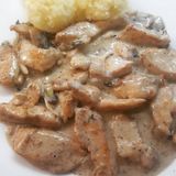 Пиле с билки